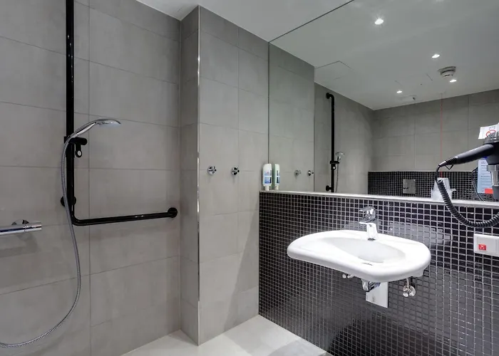 Meininger East Side GalleryHotel Berlin